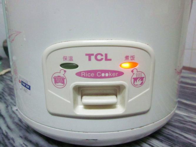 电饭锅只有保温灯亮怎么解决